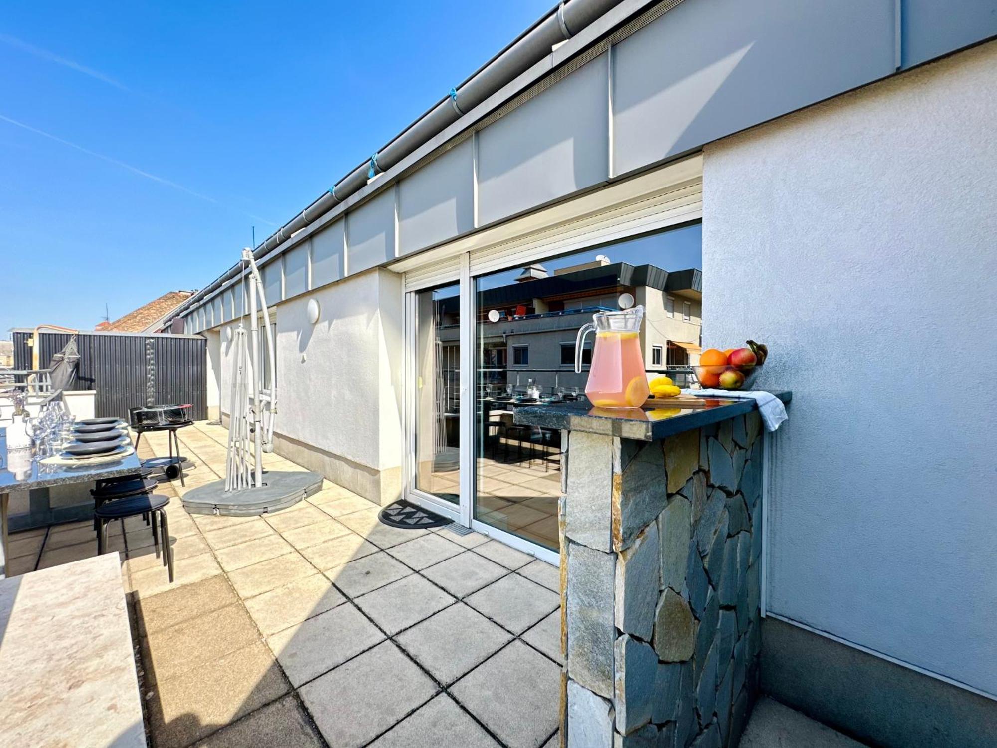 Riverside Budapest - Free Parking Exterior photo
